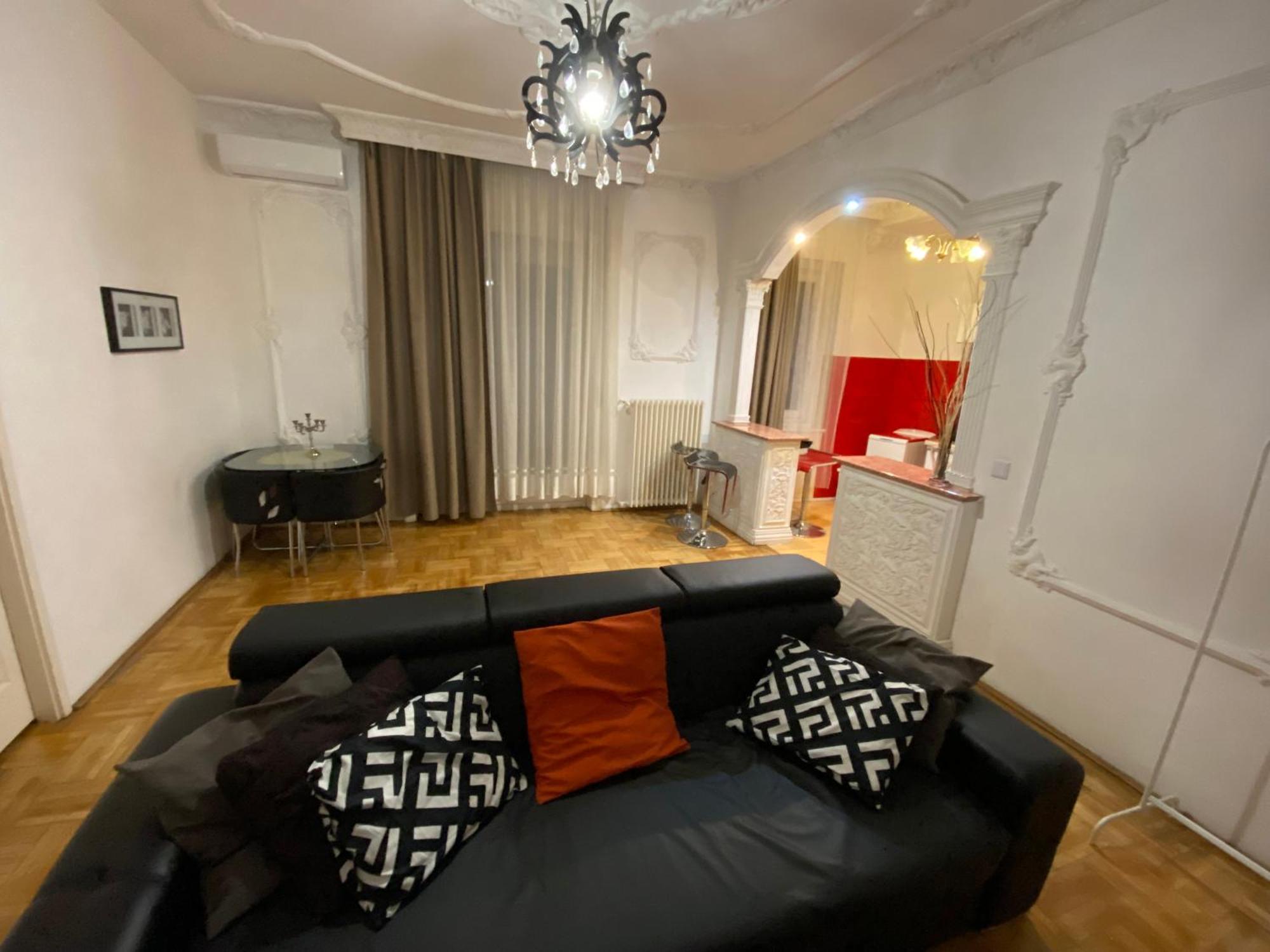 Apartment With Balcony And Ac Next To Danube Budapest Exterior photo
