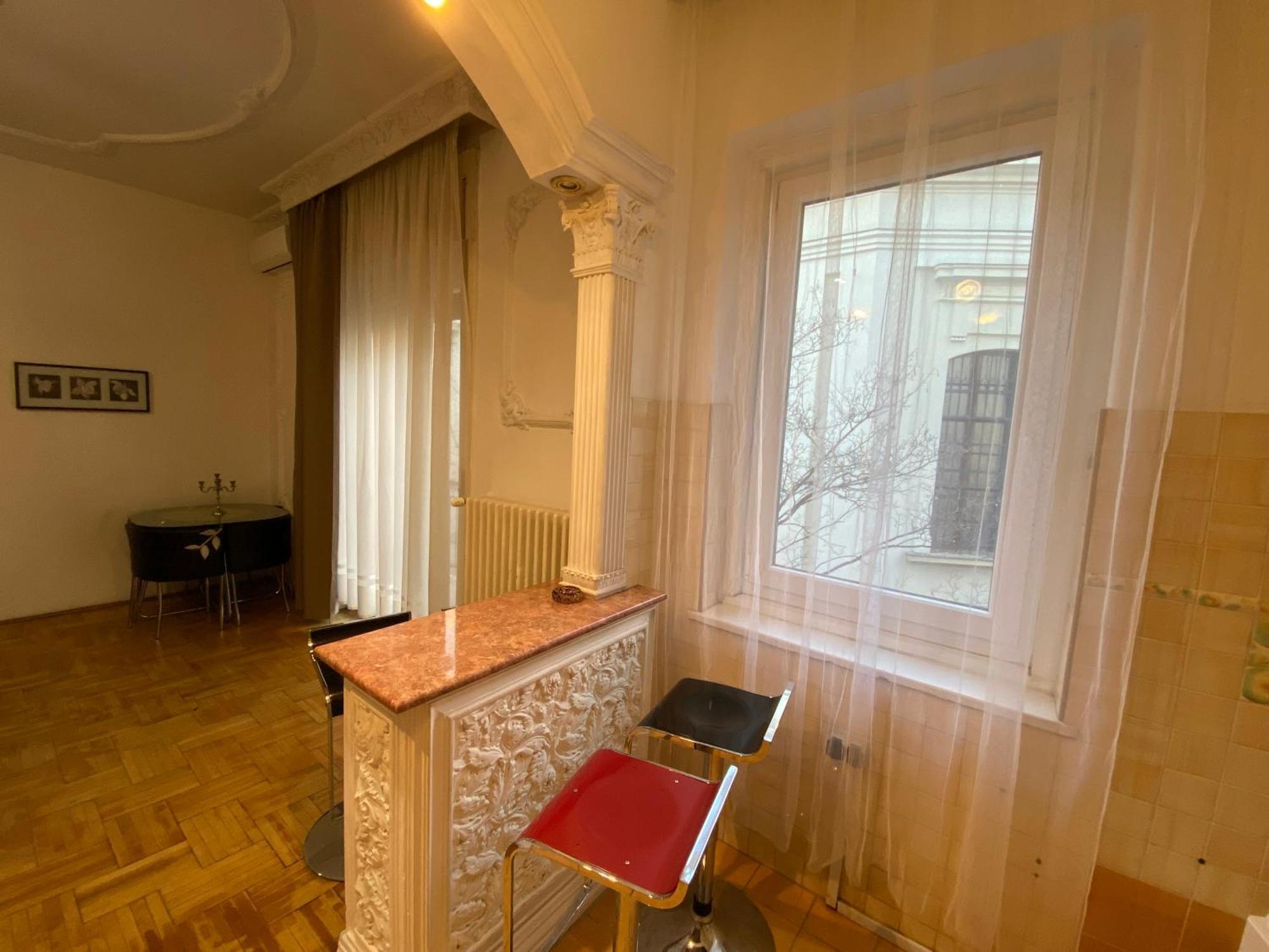 Apartment With Balcony And Ac Next To Danube Budapest Exterior photo